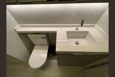 Apartamento à venda com 33m², 2 quartos e sem vagaBanheiro