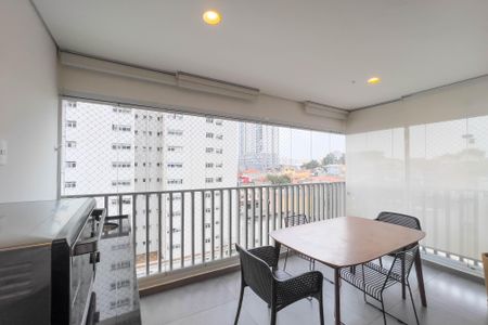 Apartamento à venda com 68m², 2 quartos e 1 vagaVaranda