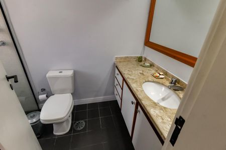 Apartamento à venda com 220m², 4 quartos e 2 vagasBanheiro Corredor