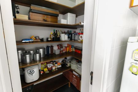 Apartamento à venda com 220m², 4 quartos e 2 vagasDespensa