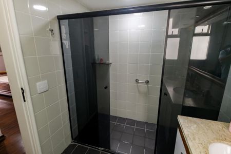 Apartamento à venda com 220m², 4 quartos e 2 vagasBanheiro da Suíte 3
