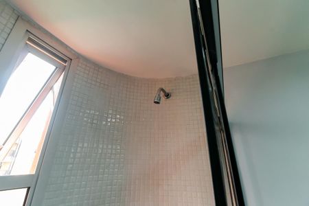 Apartamento à venda com 220m², 4 quartos e 2 vagasBanheiro Corredor - chuveiro