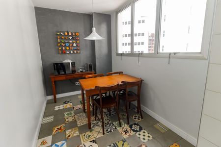 Apartamento à venda com 220m², 4 quartos e 2 vagasCopa