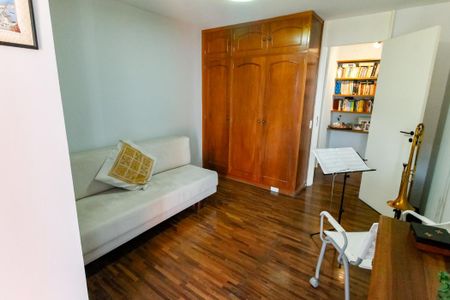 Apartamento à venda com 220m², 4 quartos e 2 vagasSuíte 2