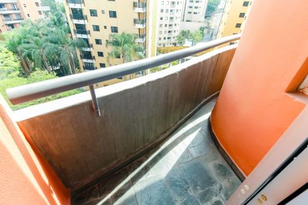 Apartamento à venda com 220m², 4 quartos e 2 vagasVaranda - Suíte 1