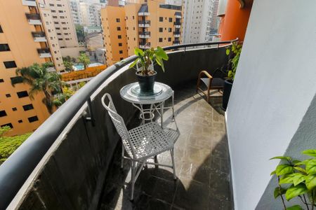 Apartamento à venda com 220m², 4 quartos e 2 vagasVaranda da Sala