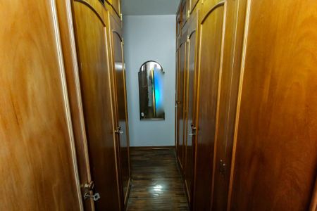 Apartamento à venda com 220m², 4 quartos e 2 vagasCloset da suíte 3