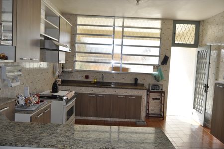 Casa à venda com 3 quartos, 386m² em Riachuelo, Rio de Janeiro