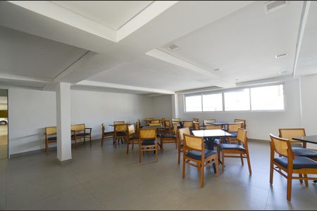 Apartamento à venda com 212m², 4 quartos e 4 vagasÁrea comum - Salão de festas