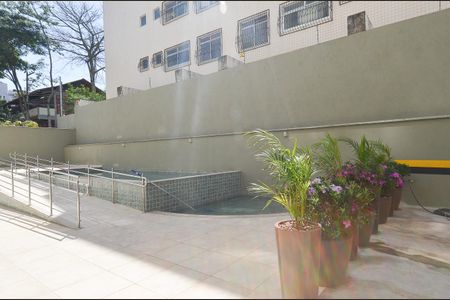 Apartamento à venda com 212m², 4 quartos e 4 vagasÁrea comum - Piscina