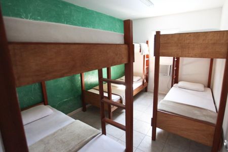 Casa para alugar com 610m², 5 quartos e 5 vagas Casa para alugar com 610m², 5 quartos e 5 vagasQuarto 4