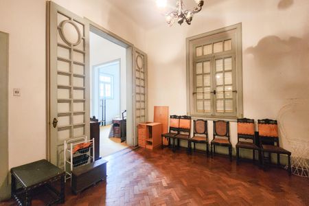 Casa para alugar com 380m², 5 quartos e 1 vagaSala