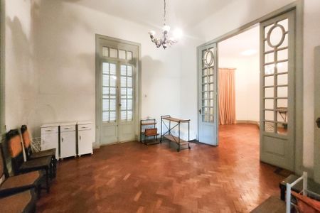 Casa para alugar com 380m², 5 quartos e 1 vagaSala