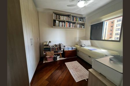 Apartamento à venda com 156m², 3 quartos e 3 vagasFoto 01