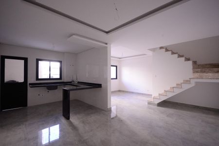 Casa à venda com 150m², 3 quartos e 2 vagasSala/Cozinha