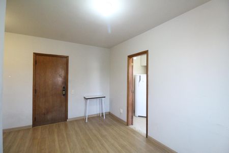 Sala de apartamento para alugar com 2 quartos, 60m² em Pechincha, Rio de Janeiro