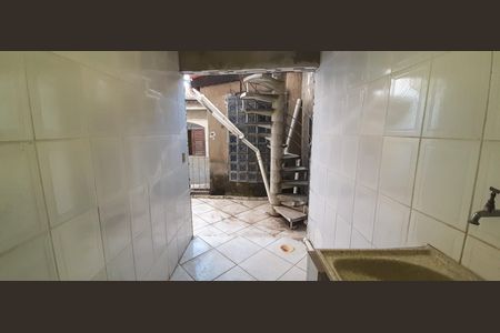 Casa à venda com 100m², 4 quartos e 2 vagas Casa à venda com 100m², 4 quartos e 2 vagasÁrea de Serviço - Edícula