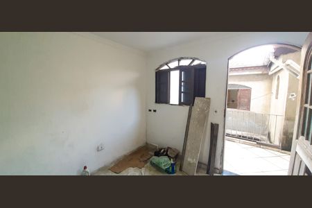 Casa à venda com 100m², 4 quartos e 2 vagas Casa à venda com 100m², 4 quartos e 2 vagasQuarto - Edícula