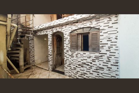 Casa à venda com 100m², 4 quartos e 2 vagas Casa à venda com 100m², 4 quartos e 2 vagasEdícula