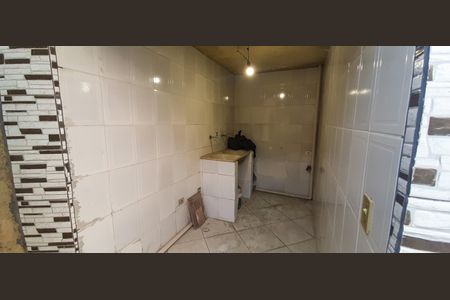 Casa à venda com 100m², 4 quartos e 2 vagas Casa à venda com 100m², 4 quartos e 2 vagasÁrea de Serviço - Edícula