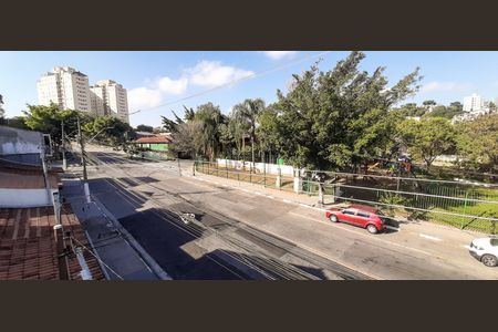 Casa à venda com 100m², 4 quartos e 2 vagas Casa à venda com 100m², 4 quartos e 2 vagasVista da Varanda do Quarto 1