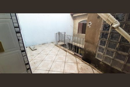 Casa à venda com 100m², 4 quartos e 2 vagas Casa à venda com 100m², 4 quartos e 2 vagasÁrea de Serviço - Edícula