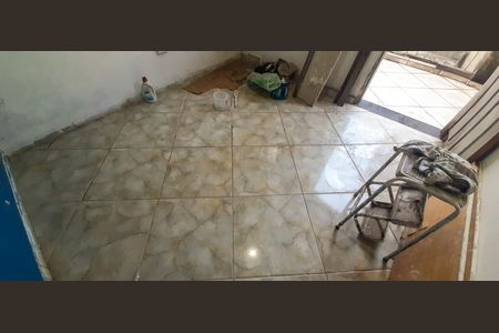 Casa à venda com 100m², 4 quartos e 2 vagas Casa à venda com 100m², 4 quartos e 2 vagasQuarto - Edícula