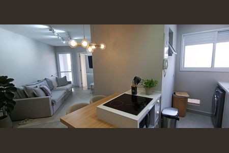 Sala de apartamento à venda com 2 quartos, 55m² em Jardim Monte Alegre, Taboão da Serra