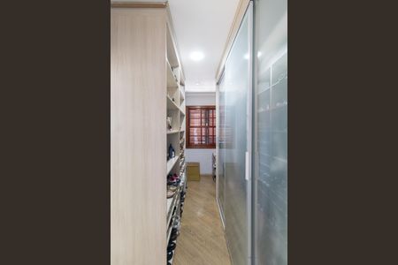 Casa à venda com 250m², 3 quartos e 4 vagasSuíte