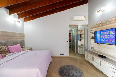 Casa à venda com 250m², 3 quartos e 4 vagasSuíte