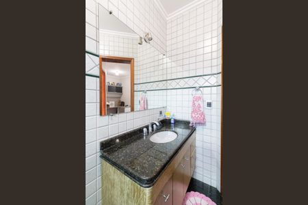 Casa à venda com 250m², 3 quartos e 4 vagasBanheiro Social