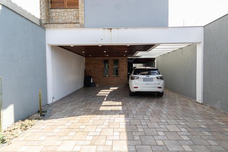 Casa à venda com 250m², 3 quartos e 4 vagasGaragem