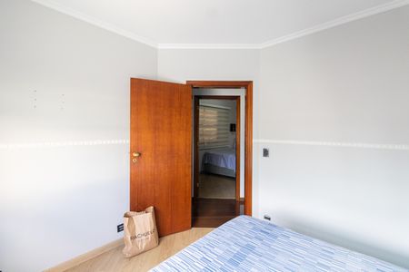 Casa à venda com 250m², 3 quartos e 4 vagasQuarto 2