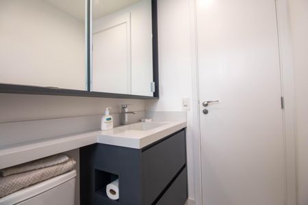 Apartamento à venda com 122m², 2 quartos e 2 vagasSuíte 02 Banheiro