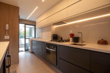 Apartamento à venda com 122m², 2 quartos e 2 vagasCozinha