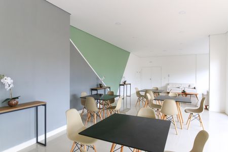 Apartamento para alugar com 42m², 1 quarto e 1 vagaÁrea comum - Salão de festas