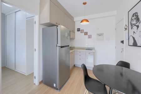 Sala / Cozinha de apartamento para alugar com 1 quarto, 42m² em Centro, São José dos Campos