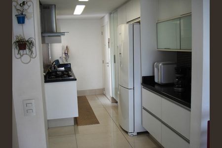 Cozinha de apartamento à venda com 3 quartos, 130m² em Vila Leopoldina, São Paulo