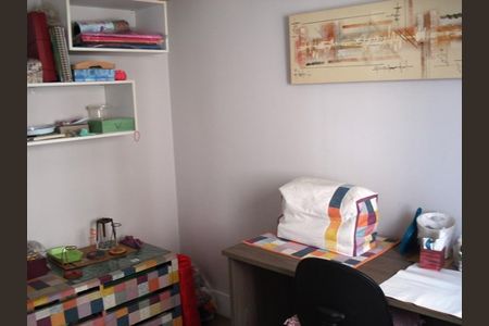 Apartamento à venda com 130m², 3 quartos e 2 vagasQuarto 2