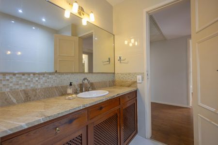 Apartamento para alugar com 147m², 3 quartos e 1 vagaBanheiro 2