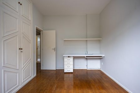 Apartamento para alugar com 147m², 3 quartos e 1 vagaQuarto 1