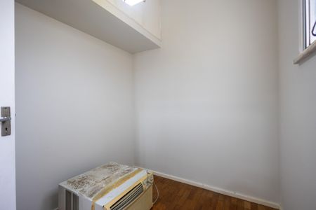 Apartamento para alugar com 147m², 3 quartos e 1 vagaQuarto de Serviço