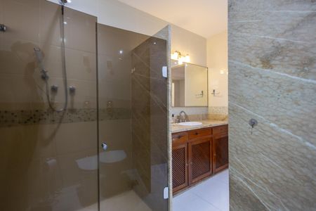 Apartamento para alugar com 147m², 3 quartos e 1 vagaBanheiro 2