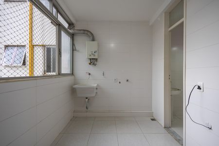 Apartamento para alugar com 147m², 3 quartos e 1 vagaÁrea de Serviço