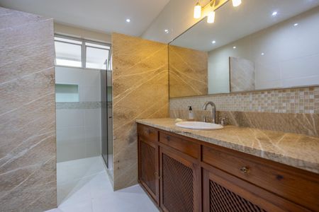 Apartamento para alugar com 147m², 3 quartos e 1 vagaBanheiro 2