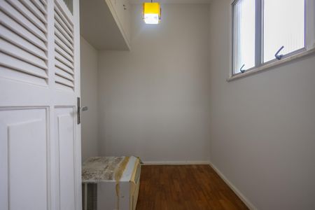 Apartamento para alugar com 147m², 3 quartos e 1 vagaQuarto de Serviço