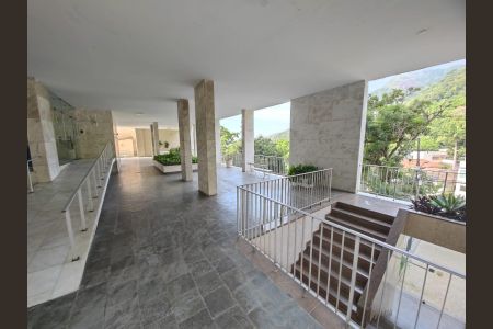 Apartamento para alugar com 147m², 3 quartos e 1 vagaÁrea Comum