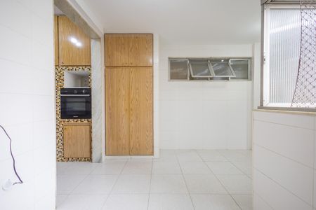 Apartamento para alugar com 147m², 3 quartos e 1 vagaÁrea de Serviço