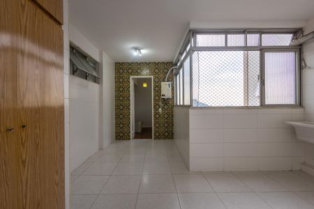 Apartamento para alugar com 147m², 3 quartos e 1 vagaÁrea de Serviço