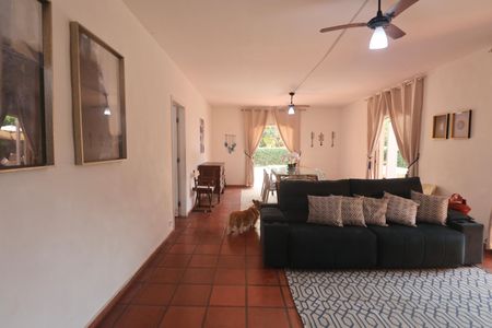 Casa para alugar com 600m², 4 quartos e 1 vagaSala